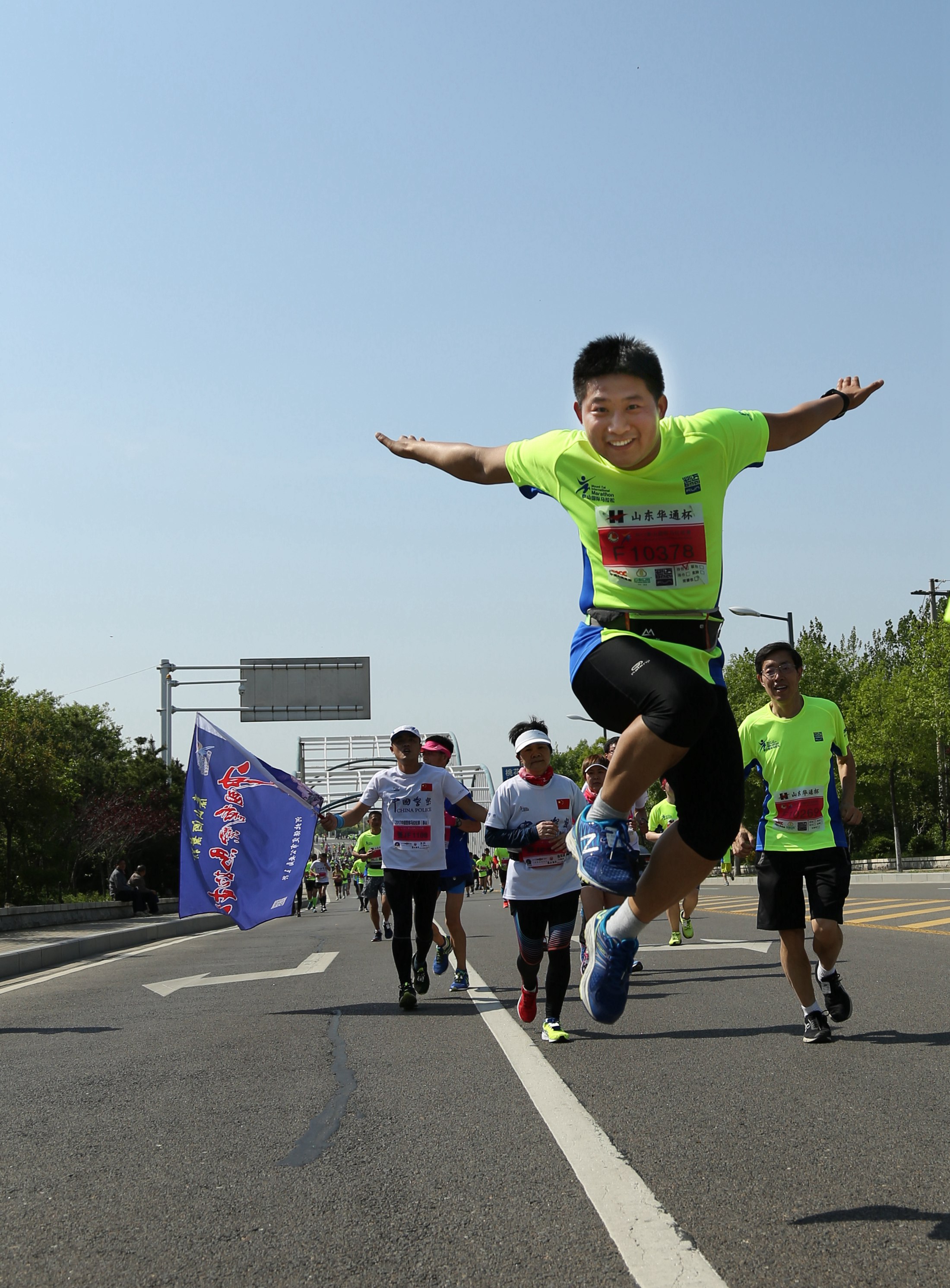 玩加竞技-马拉松季后赛焦点战：泰山天狼队强势横扫河套白虎队，新星闪耀。传控打穿防线的简单介绍