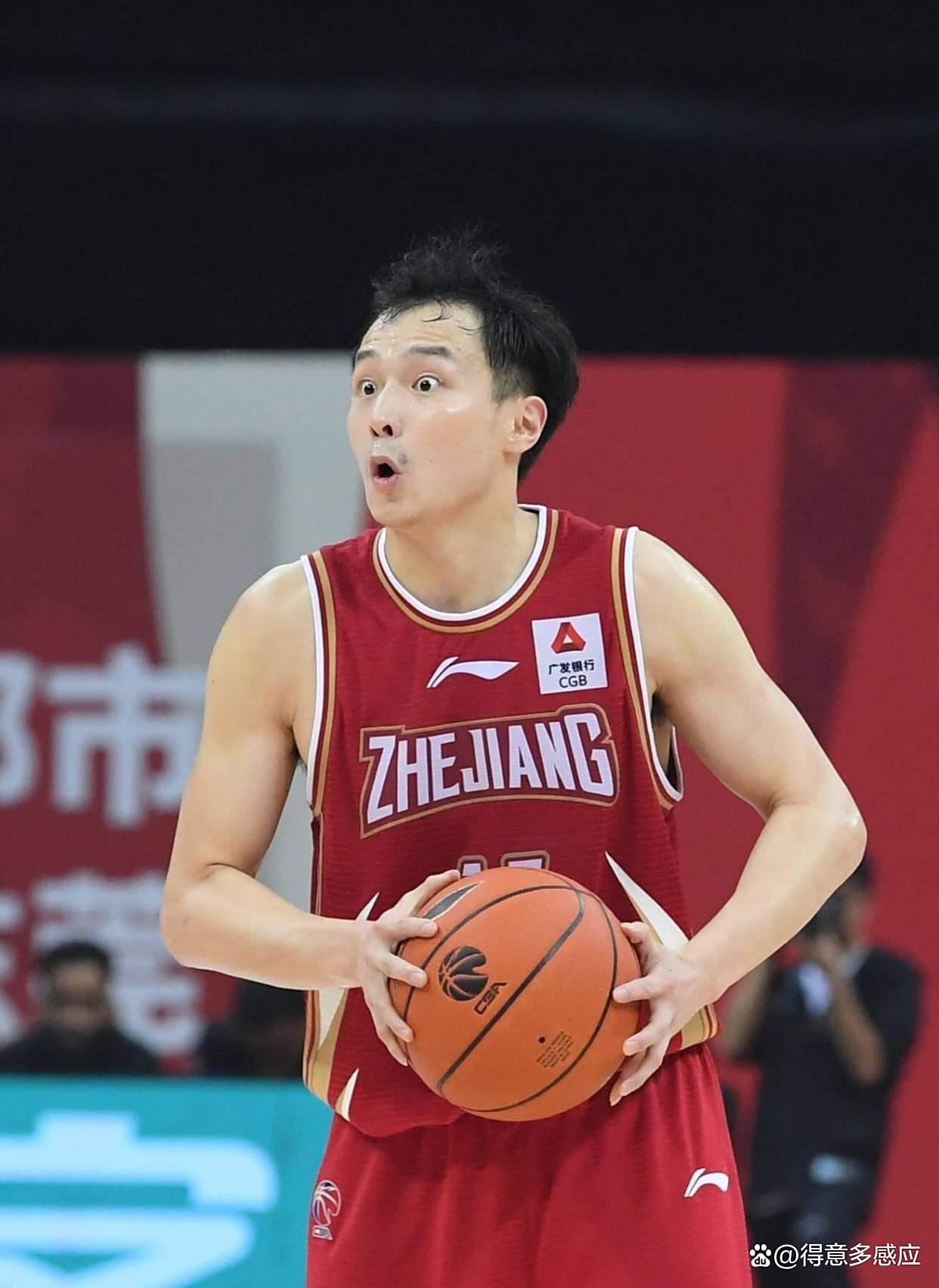 玩加电竞-转会期突围战来临，罗马围绕CBA常规赛主帅复盘，媒体盛赞，纪律约束更严格的简单介绍