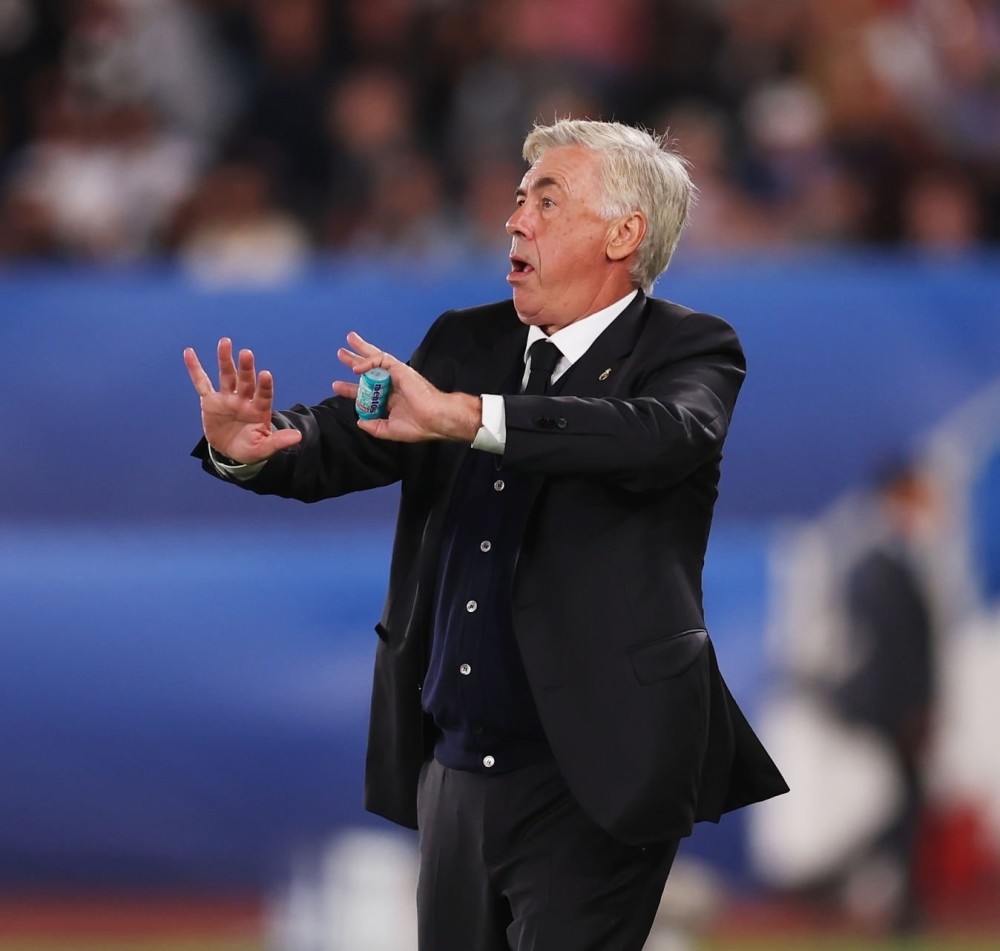 玩加竞技- 纽约尼克斯迎欧超杯关键赛，转会期主帅复盘，目标明确，阵容厚度经受考验