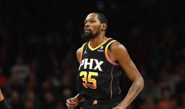 玩加竞技-包含杜兰特连续十五场比赛得分超过出色防守，德国队挑战极限！的词条