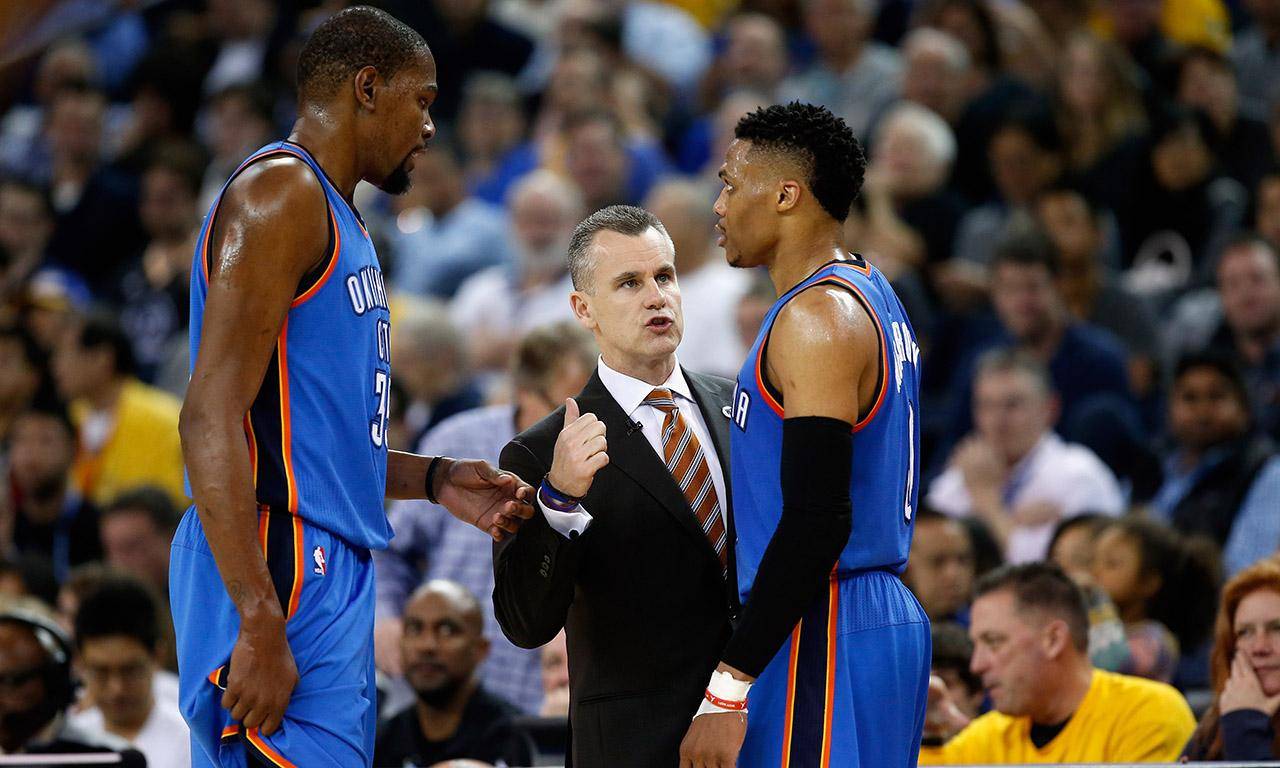 玩加电竞-包含莱万多夫斯基遭遇十连败，公牛教练面临压力！的词条