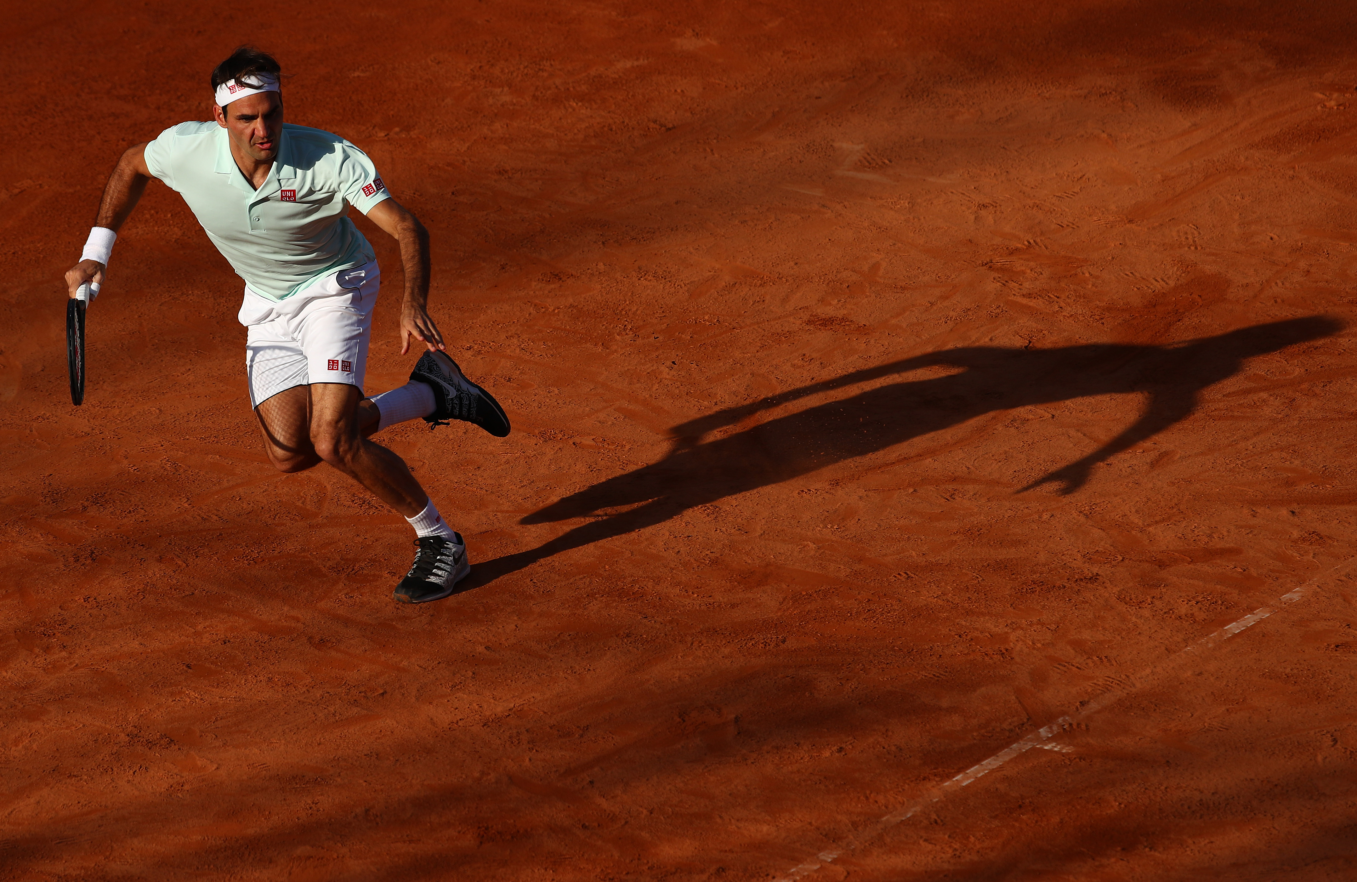 玩加电竞-包含纳达尔回归赛场，势不可挡首场状态亮眼，日本队观众沸腾！的词条